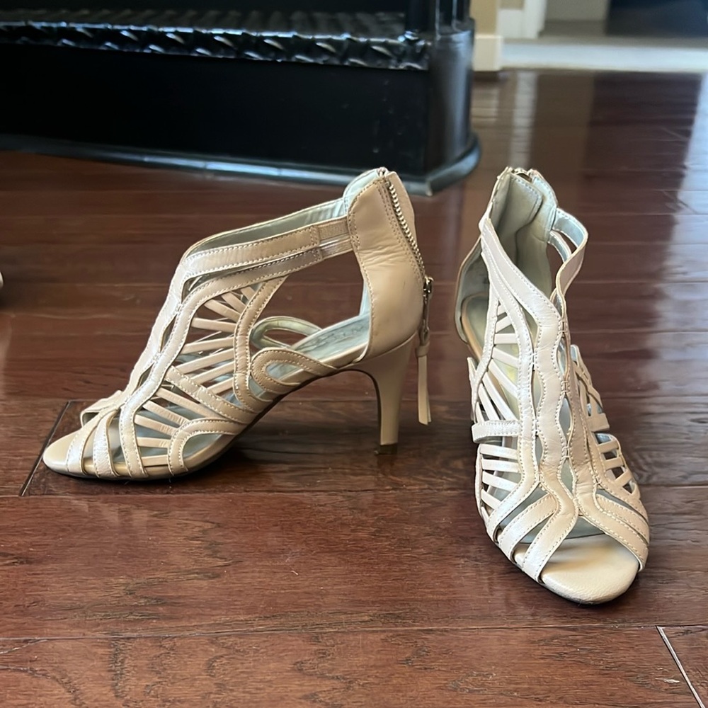 AEROSOLES Cream High-Heeled Sandals with Intricate Design